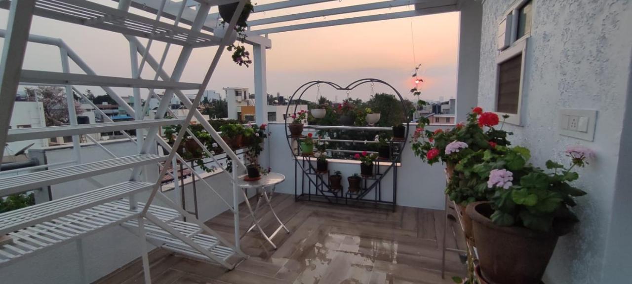 Rvr Abode -Private Rooms Bangalore Luaran gambar