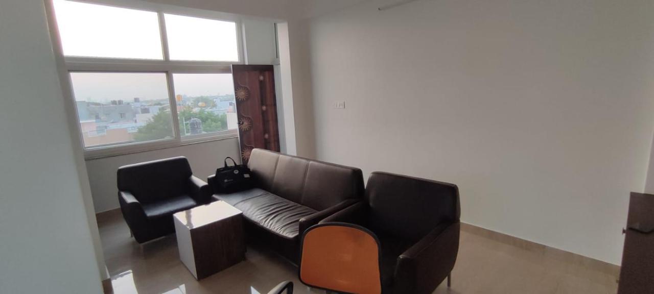 Rvr Abode -Private Rooms Bangalore Luaran gambar