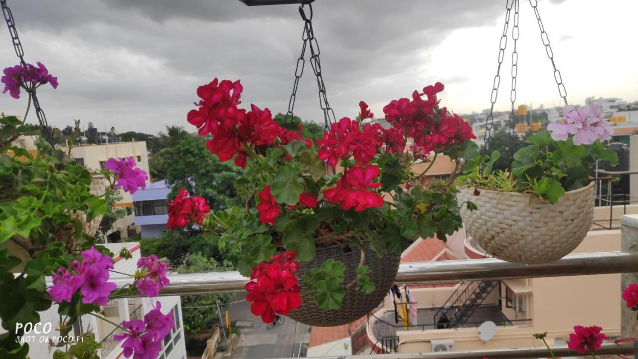 Rvr Abode -Private Rooms Bangalore Luaran gambar