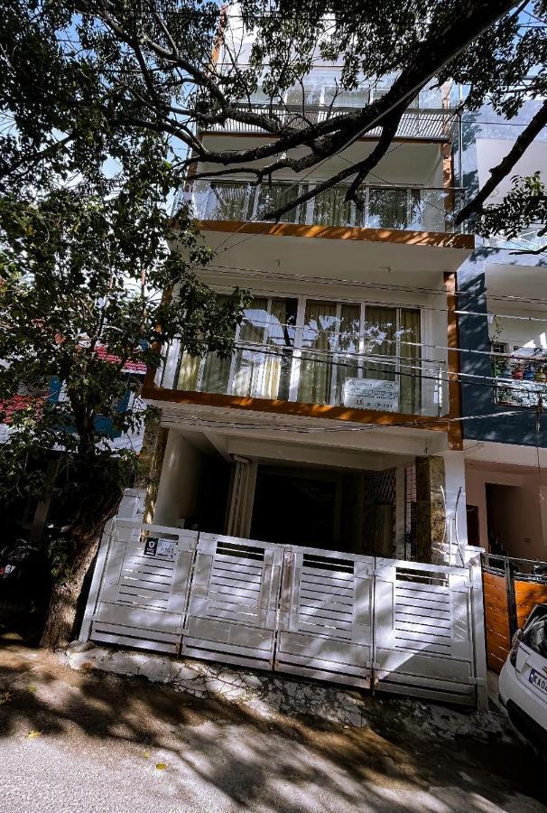 Rvr Abode -Private Rooms Bangalore Luaran gambar